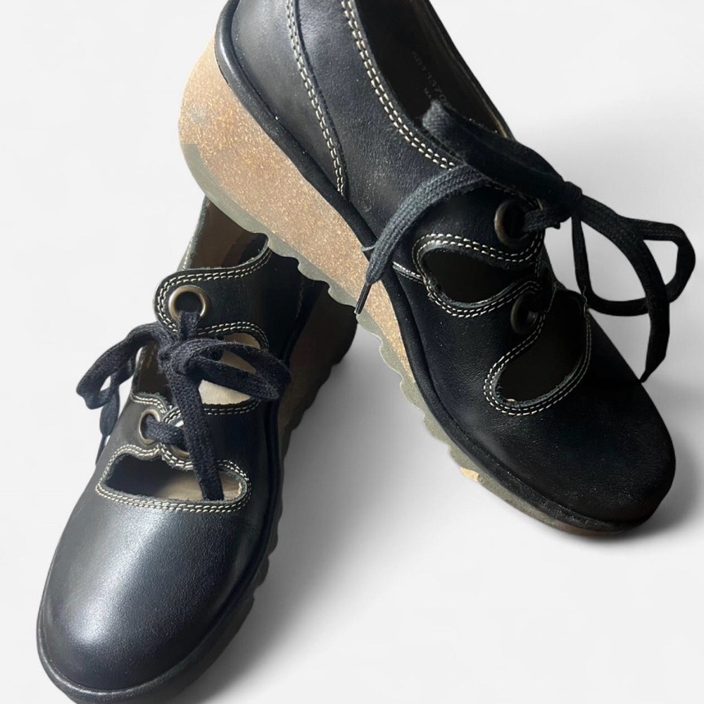 FLY London - Leather Lace-Up Mary Janes - Nely - Black EU 37.  US 6.5-7